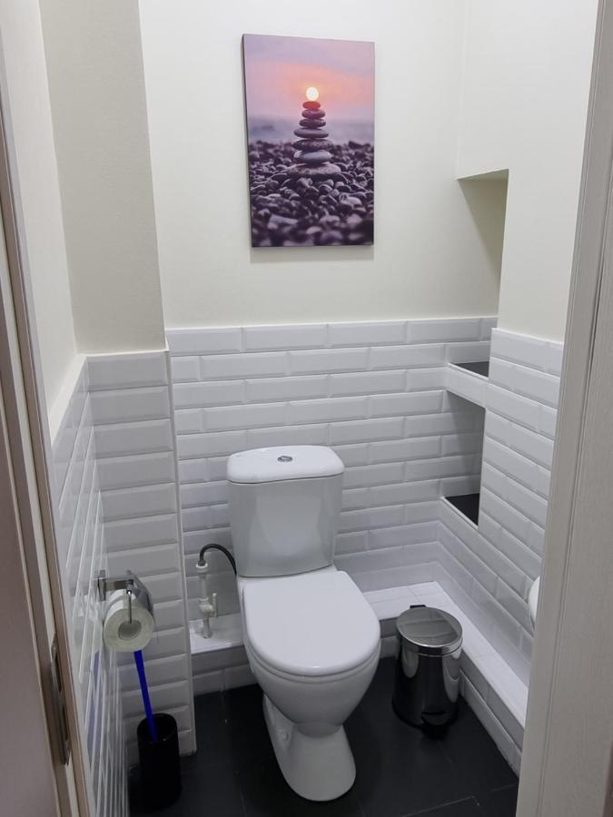 Charming And Modern Apartment At Heart Of ทาชเคนต์ ภายนอก รูปภาพ