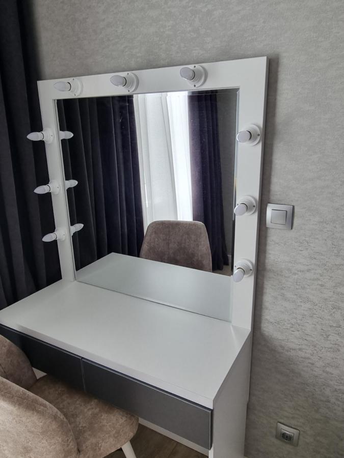 Charming And Modern Apartment At Heart Of ทาชเคนต์ ภายนอก รูปภาพ