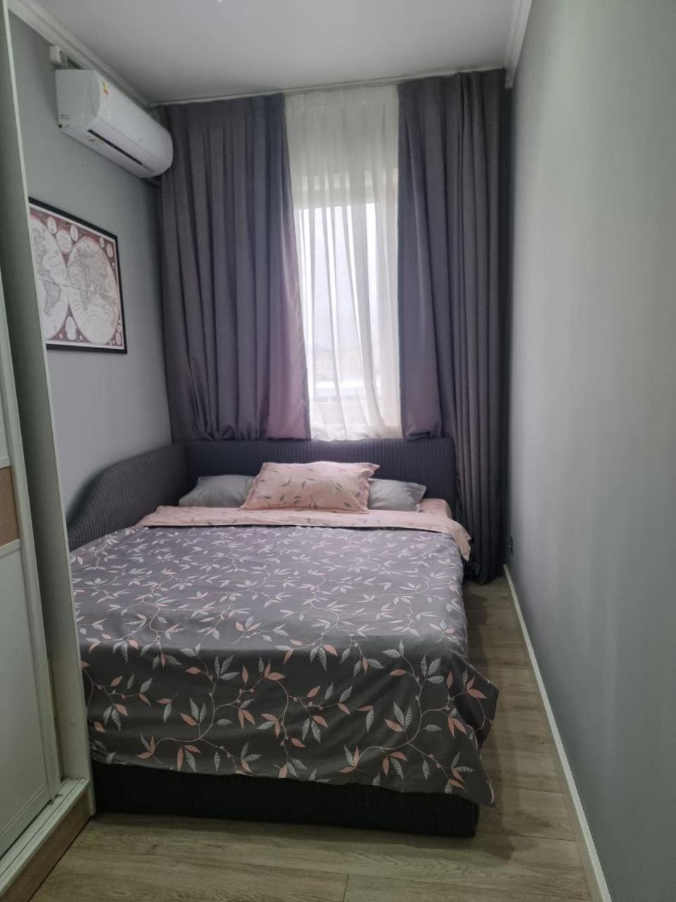 Charming And Modern Apartment At Heart Of ทาชเคนต์ ภายนอก รูปภาพ